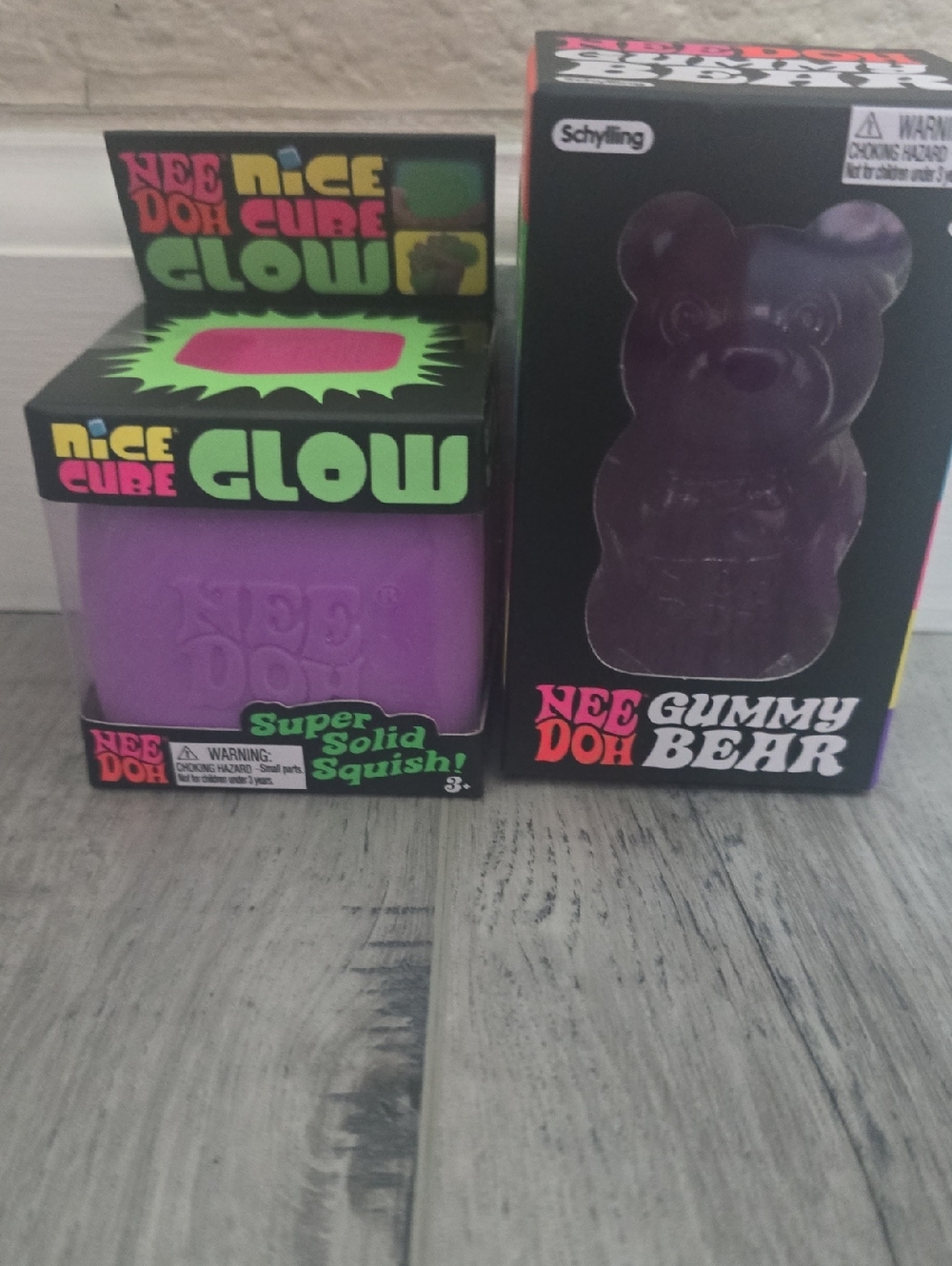 NeeDoh Glow Cube & Gummy Bear Set - Purple